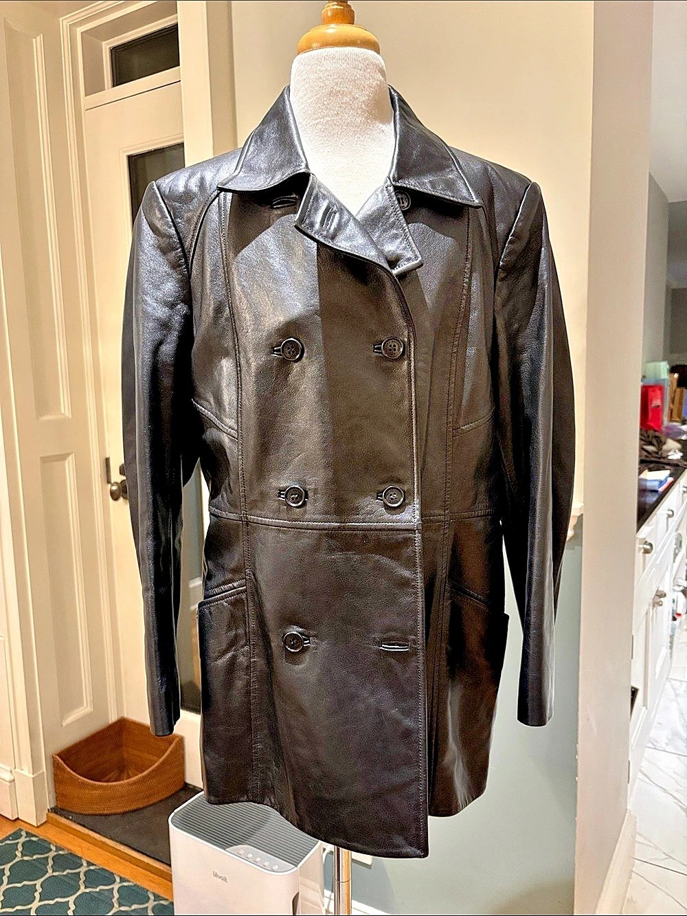 Brooks Brothers Black Leather Coat, made in Italy, women size 8